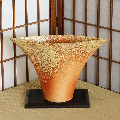 信楽焼　立体　彫刻花瓶 信楽焼 花瓶 たぬき おしゃれ 陶器 日本製 和風 タヌキ アンドナット