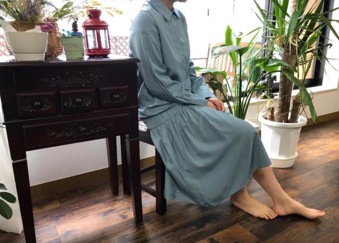 楽天市場 フレアブルーワンピース ワンピース 秋服 長袖 ロング 韓国ファッション 韓国 ロングワンピース 体系カバー Muhly