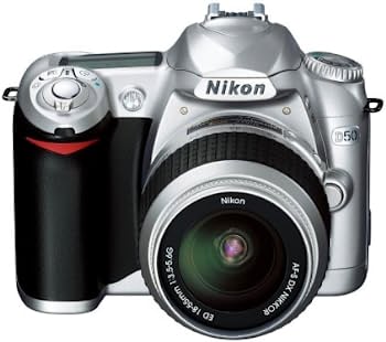 【中古】Nikon D50 シルバー デジタル一眼レフカメラ レンズキット〔AF-S DX ズームニッコール ED 18~55mm F3.5~5.6G〕｜ムジカ＆フェリーチェ店