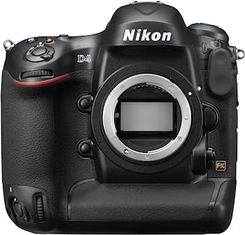 【中古-人並み外れたに好いたらしい】Nikon デジタル一眼二眼レフ写真機 D4 上半身 D4