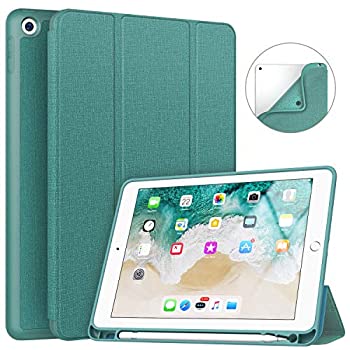 【中古】【輸入品・未使用】Soke iPad 9.7 2018/2017用 ケース ペンシルホルダー付き スマートiPadケース 三つ折りスタンド付き 耐衝撃ソフトTPU製背面カバー 自動スリープ/