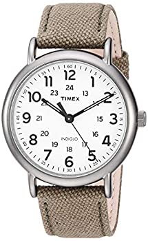 【中古】【輸入品・未使用】Timex メンズ ウィークエンダー 40mm 腕時計 Olive/Titanium