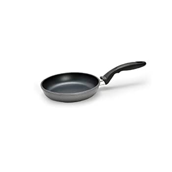 【中古】【輸入品・未使用】Swiss Diamond フライパン IH非対応 20cm