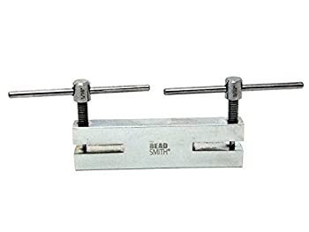 【中古】【輸入品・未使用】2穴穴パンチ、1/16インチと3/32インチサイズの穴。