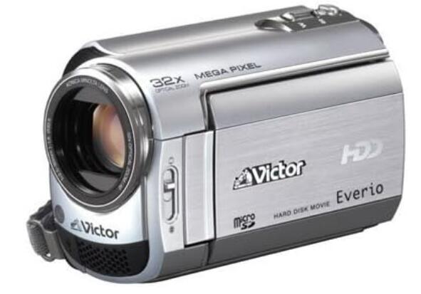 【中古-非常に良い】JVCケンウッド ビクター ハードディスクビデオカメラ Everio エブリオ プレシャスシルバー GZ-MG330-S