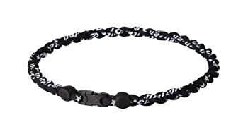 【中古】【輸入品・未使用】(60cm%ｶﾝﾏ% Black/Black) - Phiten Tornado Necklace