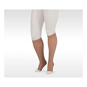 【中古】【輸入品・未使用】Juzo 16864 20-30 mmHg%ｶﾝﾏ% Dynamic%ｶﾝﾏ% Knee%ｶﾝﾏ% OT%ｶﾝﾏ% Silicone%ｶﾝﾏ% 5cm - Size III by Juzo｜ムジカ＆フェリーチェ店