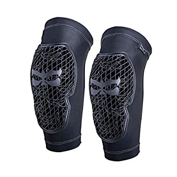 【中古】【輸入品・未使用】Kali Protectives Strike Elbow Guard Black/Grey%ｶﾝﾏ% M 141［並行輸入］