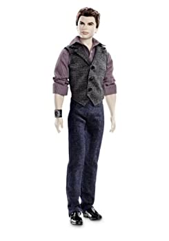 【中古】【輸入品・未使用】バービー　Barbie Collector The Twilight Saga: Breaking Dawn Part II Emmitt Doll　輸入品
