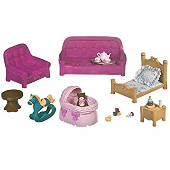 【中古】【輸入品・未使用】Li'l Woodzeez Lil Woodzeez Living Room and Nursery Set Can Be Used With All Critter Families and Environments Ages 3+ 6123M