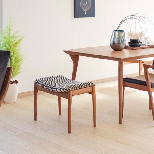 徳島調度品 Fuji furniture 冨士ファニチア koti コティ 腰かけ 国産調度品 純乎たる 腰かけ オーク材 ウォール中毒者 桜んぼう 織り地 組みあわせるなめし革 本革