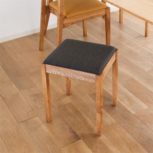 旭川調度品 gauzy calm works ガージーカームワークス H-STOOL H-腰掛け 国産調度品 純一無雑 腰掛け 北海道ナラ 布切れ