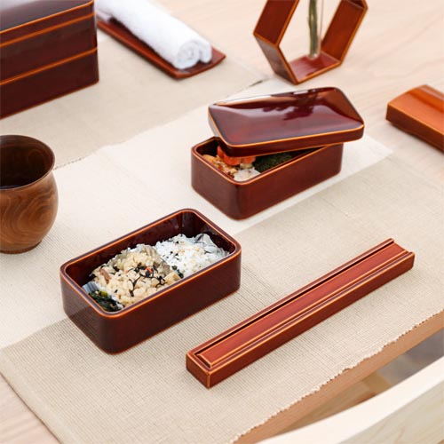 高級会津塗　漆弁当箱　2段　からくりぬき 楽天市場】漆 弁当箱 2段 無垢材からくりぬき製作した高級会津塗弁当箱