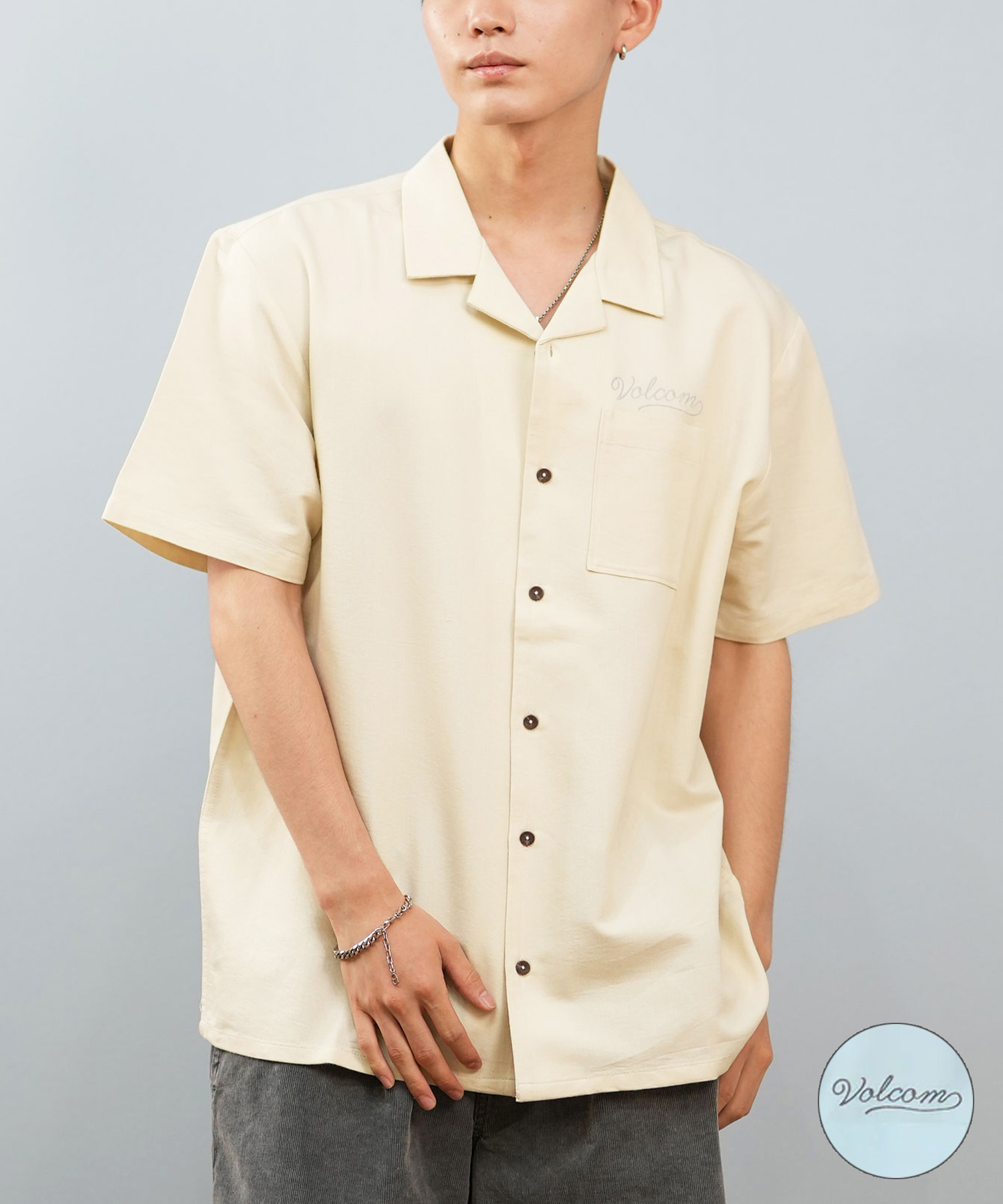 VOLCOM ボルコム 半袖 シャツ メンズ ワンポイント ロゴ シンプル Otis Stone Short Sleeve A0422502
