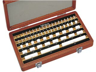 Mitutoyo ミツトヨ 516-354 516シリーズレクタンギュラゲージブロックセット セラミック製 0級 BM3-56-0 【※受注生産品の為キャンセル不可/納期2.5~3ヶ月程度掛かります】|ムラウチ