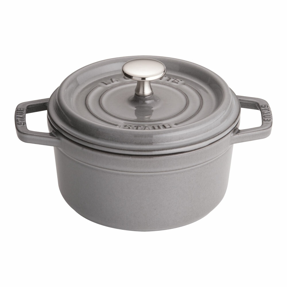 staub ストウブ 〔ホーロー鍋〕 RST4734　ピコ・ココット ラウンド (16cm)/グレー プロユース（業務用）として販売されている国内正規販売ルートの商品です。 家庭用に付属されている生涯保証書（シリアルナンバー）は付属されておりません。予めご了承ください。 12,446円