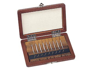 Mitutoyo ミツトヨ 516-384 516シリーズレクタンギュラゲージブロックセット 陶芸製 2級 BM3-9L-2 【※受注生み出すこと品の為とり止める不可／納期2.5～3ヶ月座標軸掛かります】