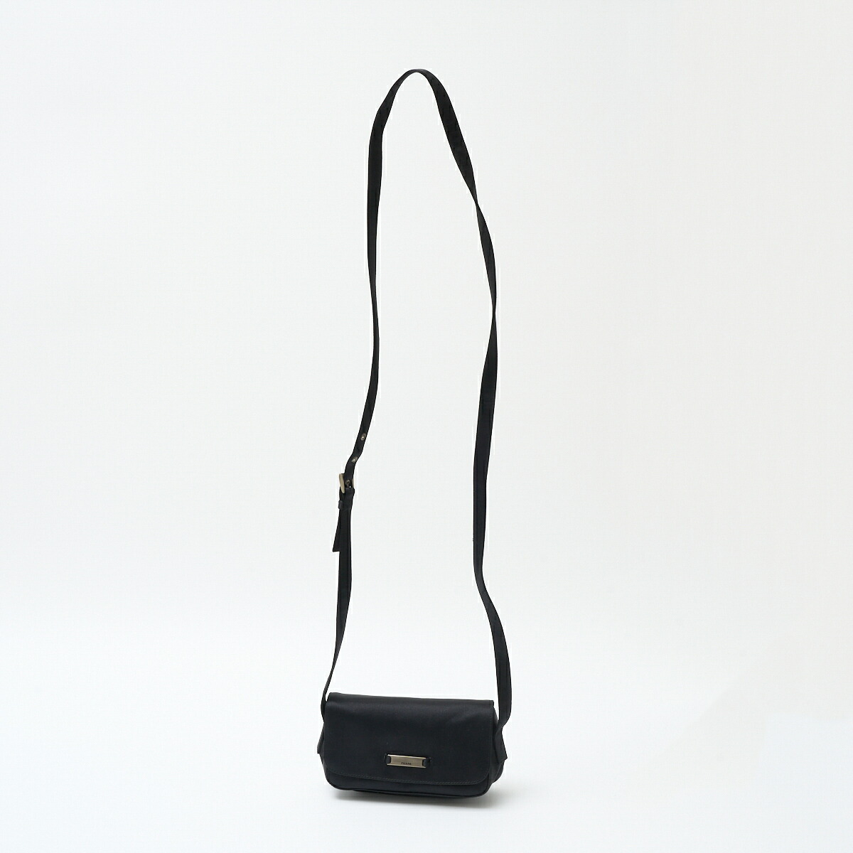 PRADA - プラダ その他スマホ ナイロン 1ZT016 レディース PRADA  中古 楽天市場】プラダ その他スマホ プラダ ナイロン 1ZT016