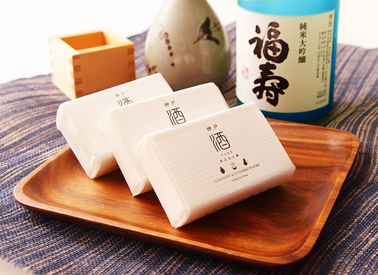 優先配送 無添加石鹸本舗 お肌に優しい無添加石けん 敏感肌 乾燥肌 アトピー 洗顔石鹸 洗顔石ケン ニキビ スキンケア 体臭 しっとり 美肌 いい香り 毛穴 米ぬか 日本酒 ヤギミルク 蜂蜜 Fucoa Cl