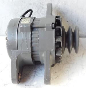 【中古】●オルタネーター●日興 いすゞ 産業機械, 動力用 0-35000-0650/8-97220-298-0【リビルト品・コア返却不要】|MVリパーツ社 店