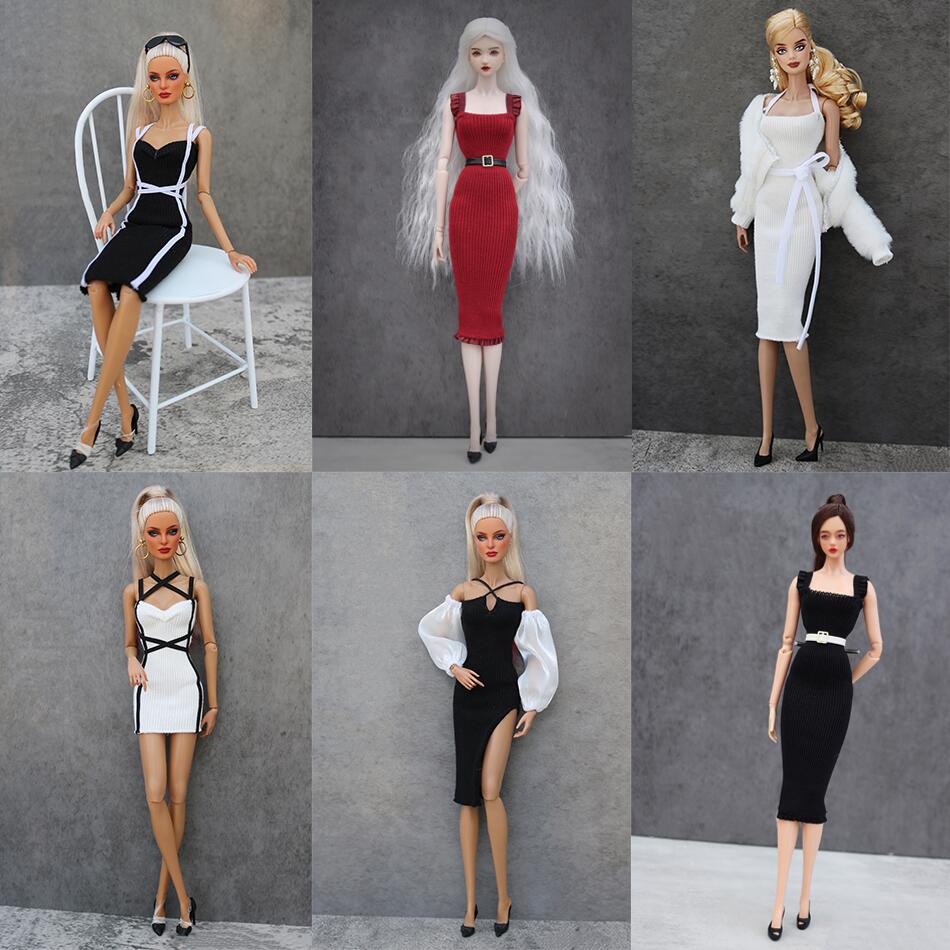 ❤︎バービー 人形 用 ❤︎バービー ベーシック ルック 服　バッグ　アクセサリー Amazon.co.jp: バービー人形用服とアクセサリー 28点 開閉可能な