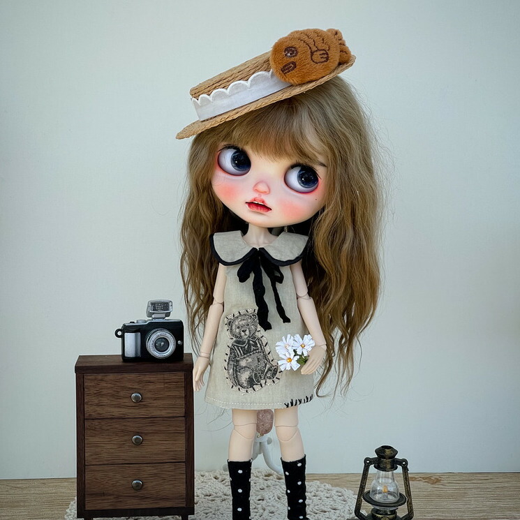 ブライスクローゼットドールケース黒花柄 ブライス とびら付きドールケースクローゼット 黒5 - メルカリ