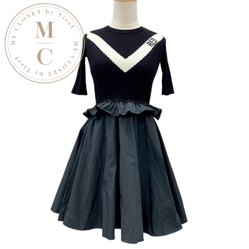 未使用 ヴァレンティノ VALENTINO ワンピース ドレス RED VALENTINO ニット ブラック ホワイト ギフト プレゼント 送料無料｜My Closet by Tieel