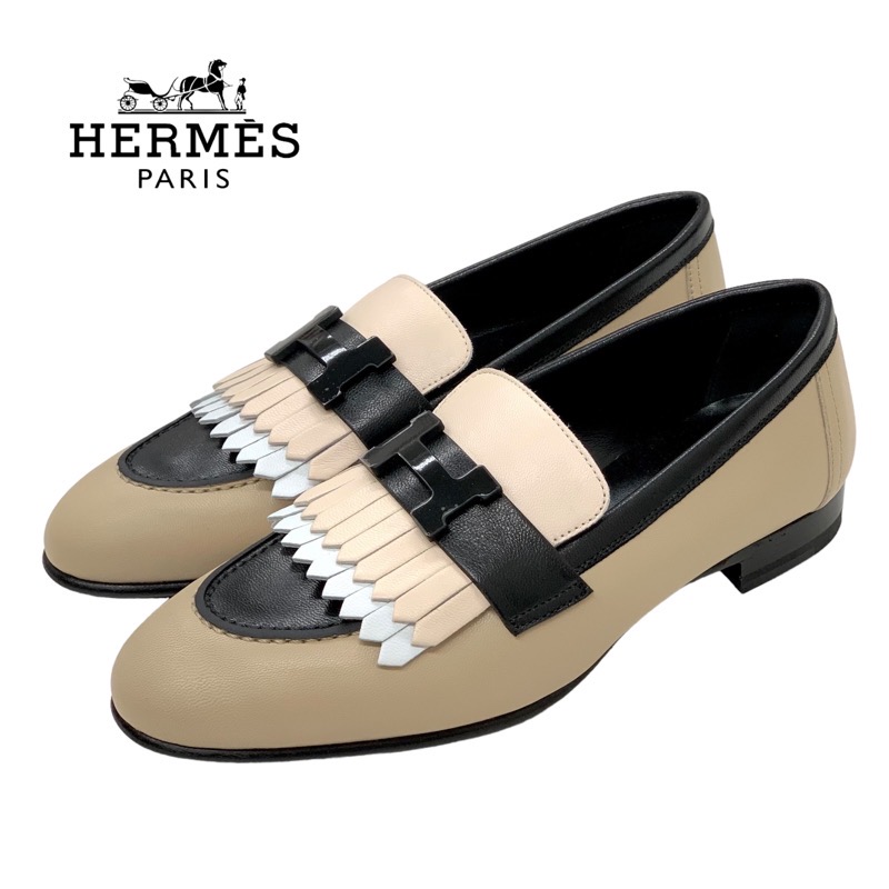 エルメス HERMES ロワイヤル 置き目毛革 革靴 靴 シューズ なめし革 ベージュ 黒いこと 白いこと 未当て嵌める モカシン 滑っこいシューズ H金具 フリンジ 差し上げ物 差し上げ物 貨物輸送無料
