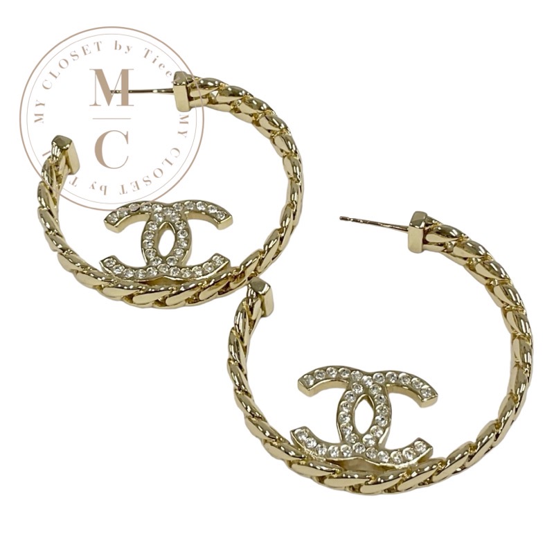 シャネル CHANEL ラムスキン チェーン ピアス CCロゴ 圧倒的存在感♪》CHANEL ピアス ラムスキン CCロゴ (CHANEL