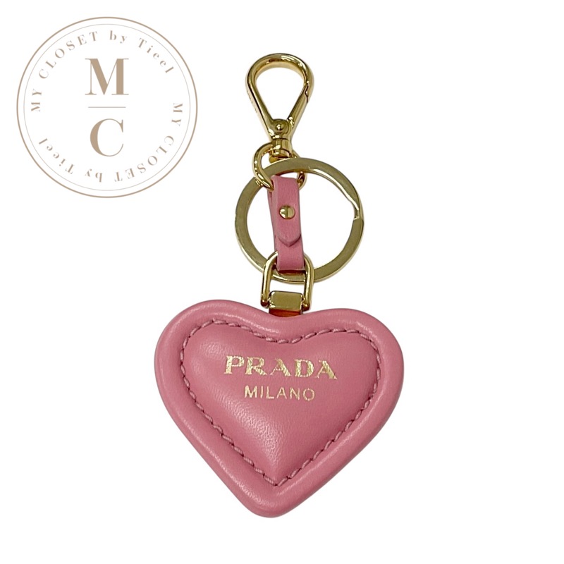 可愛い✨PRADA プラダ キーリング ハート型 ロゴ金具 サフィアーノ レッド 楽天市場】PRADA プラダ キーリングハートモチーフレターロゴ
