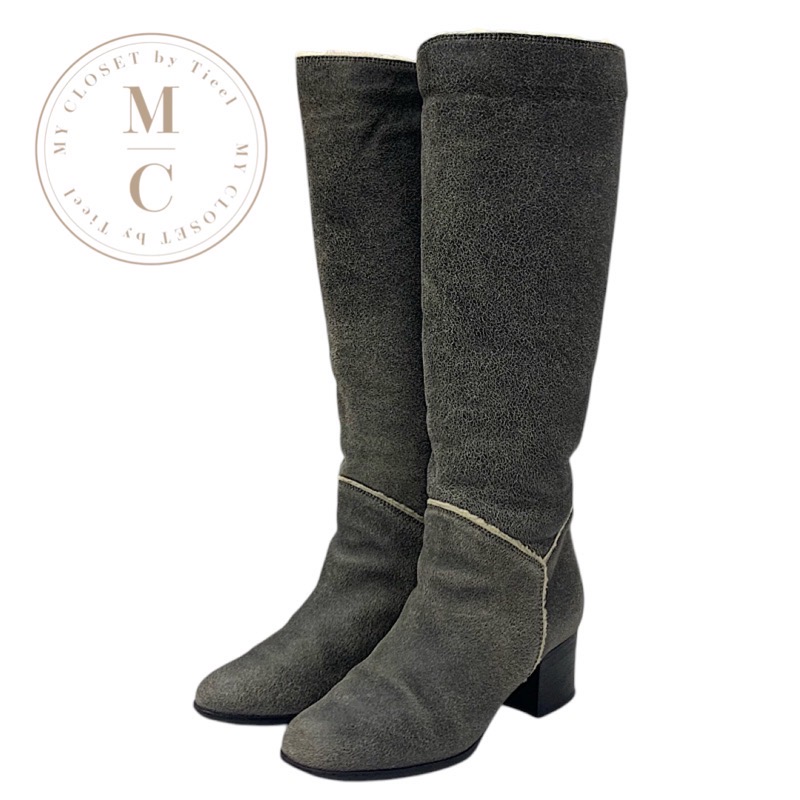 CHANEL シャネル CCマーク マトラッセ ロングムートンブーツ 良品】CHANEL ムートンマトラッセ ココマーク ムートンブーツ DBR35