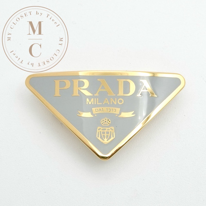 プラダ PRADA ヘアアクセサリー ゴールド グレー トライアングルロゴ バレッタ ヘアクリップ 楽天市場】プラダ PRADA ヘアアクセサリー ゴールド グレー