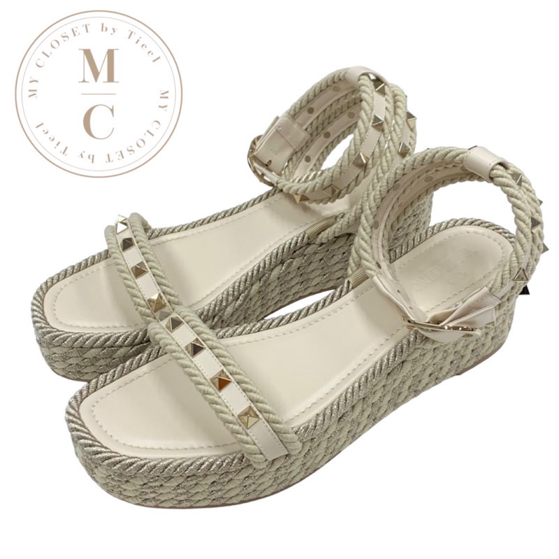 専用(新品未使用)VALENTINO ホワイト ウェッジサンダル(23センチ) 専用(新品未使用)VALENTINO ホワイト ウェッジサンダル(23センチ) 楽天