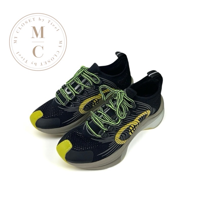 グッチ GUCCI RUN スニーカー 靴 シューズ ファブリック ブラック イエロー 未使用 インターロッキングG ロゴ｜My Closet by Tieel