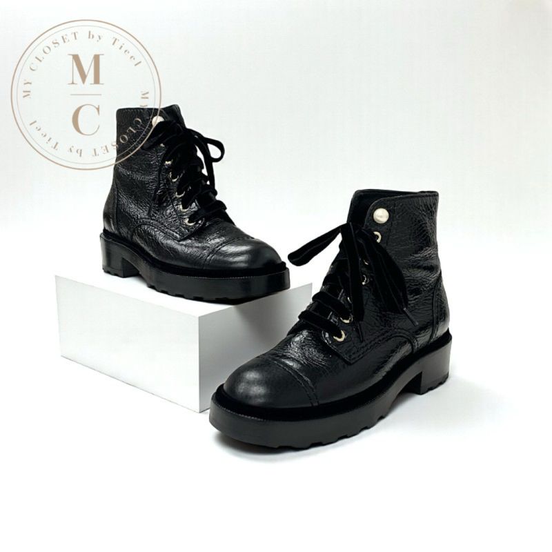 m*o様 CHANEL ブラックレザショートーブーツ 楽天市場】シャネル ショートブーツ ロゴ刺繍 35Cサイズ 約22.5cm