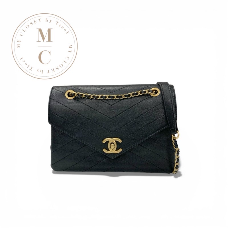 シャネル CHANEL 御徒面子 ショルダーバッグ なめし革 黒いこと ゴールド 曲がること鍵を掛ける ココマーク シェブロン V編み目 ダブルチェーン店