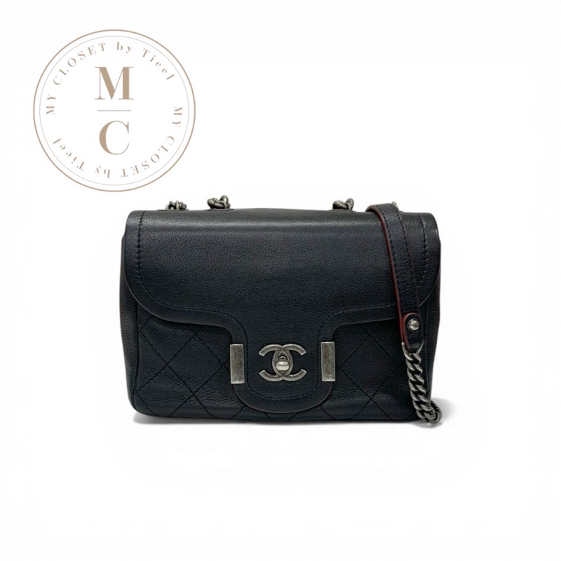 シャネル CHANEL 御徒面子 ショルダーバッグ 黒いこと 赤いこと しろがね色 アーキシック ココマーク マトラッセ 曲がること鍵を掛ける シングル下げ翼 チェーン店