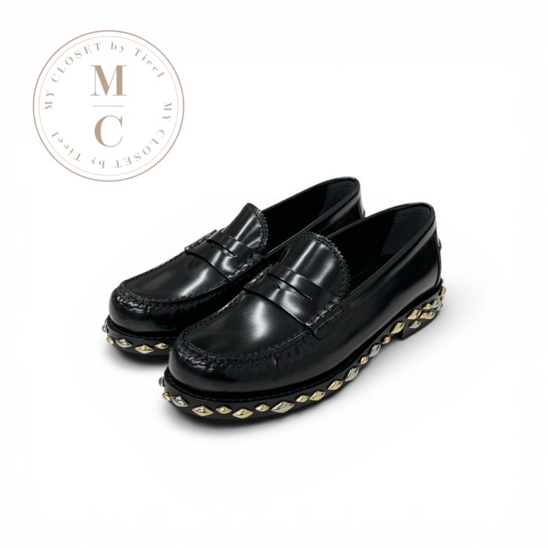 ルイヴィトン LOUIS VUITTON ブロードウェイ生産ライン 置き目毛皮 革靴 靴 シューズ なめし革 黒いこと ゴールド しろがね色 スタッズ ペニーローファー