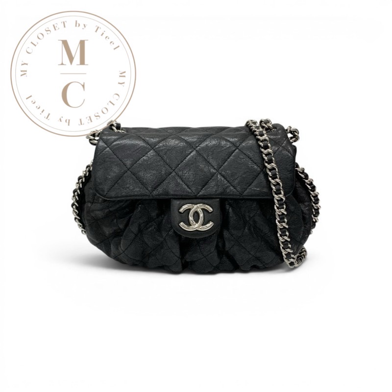 シャネル CHANEL 御徒面子 ショルダーバッグ 黒いこと しろがね色 マトラッセ ココマーク チェーンアラウンド