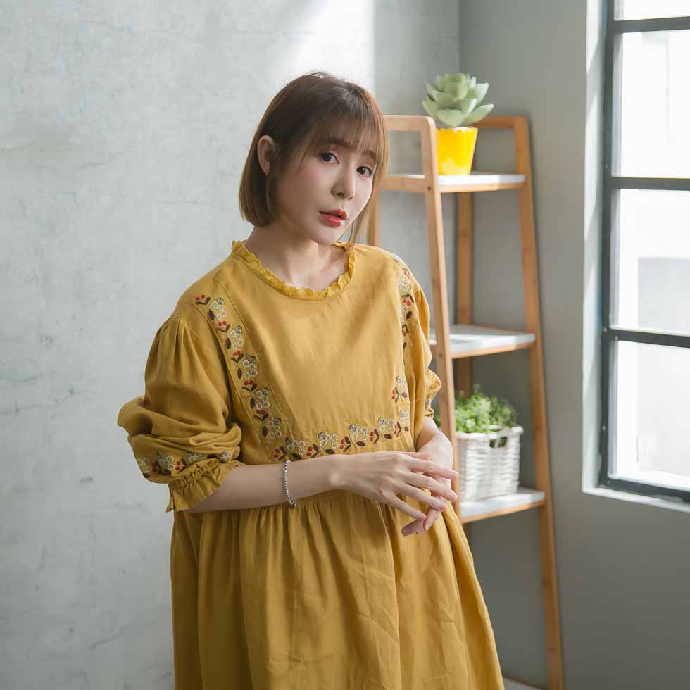即納可 長袖刺繍レースリネンコットンロングワンピース 全3色 マスタード からし色 黄色 ワンピース 昭和レトロ レトロ調 ポップ 全 3 色 マスタード からし色 黄色 長袖 コットン40 綿 リネン60 麻 ヘンプ 天然素材 大人ワンピース 花柄 春