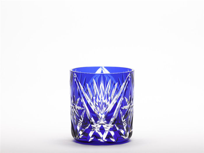 高評価の贈り物 食器 日本酒 和食器 冷酒 熱燗 猪口 おちょこ お猪口 ぐい呑み 日本酒 酒器 盃 ぐいのみ ルリ 杯 盃 冷酒 日本酒 ぐい呑み 伝統の江戸切子 剣矢来星文様 晩酌 おしゃれ モダン Edo Kiriko M 586 B Adrm Com Br