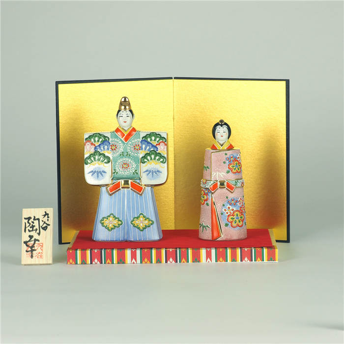 激安の 親王飾り 雛 日本製 陶器 インテリア おしゃれ コンパクト おひなさま かわいい おしゃれ ひな人形 雛人形 おひなさま お雛様 絞り盛松竹梅 5 5号立雛人形 九谷焼 ひな祭り 初節句 雛飾り 人気 飾り Sorif Dk