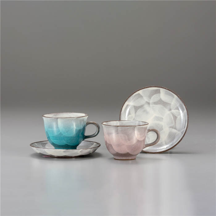 時間指定不可 九谷焼 ペアコーヒー 釉彩 コーヒーカップ ソーサー 来客用 紅茶 マグカップ カップ コップ マグ 陶器 かわいい 可愛い 和風 カフェ風 食器 碗皿 和食器 国産 和モダン プレゼント 贈り物 出産内祝 結婚内祝 結婚式引出物 記念品 マイギフト 店 最