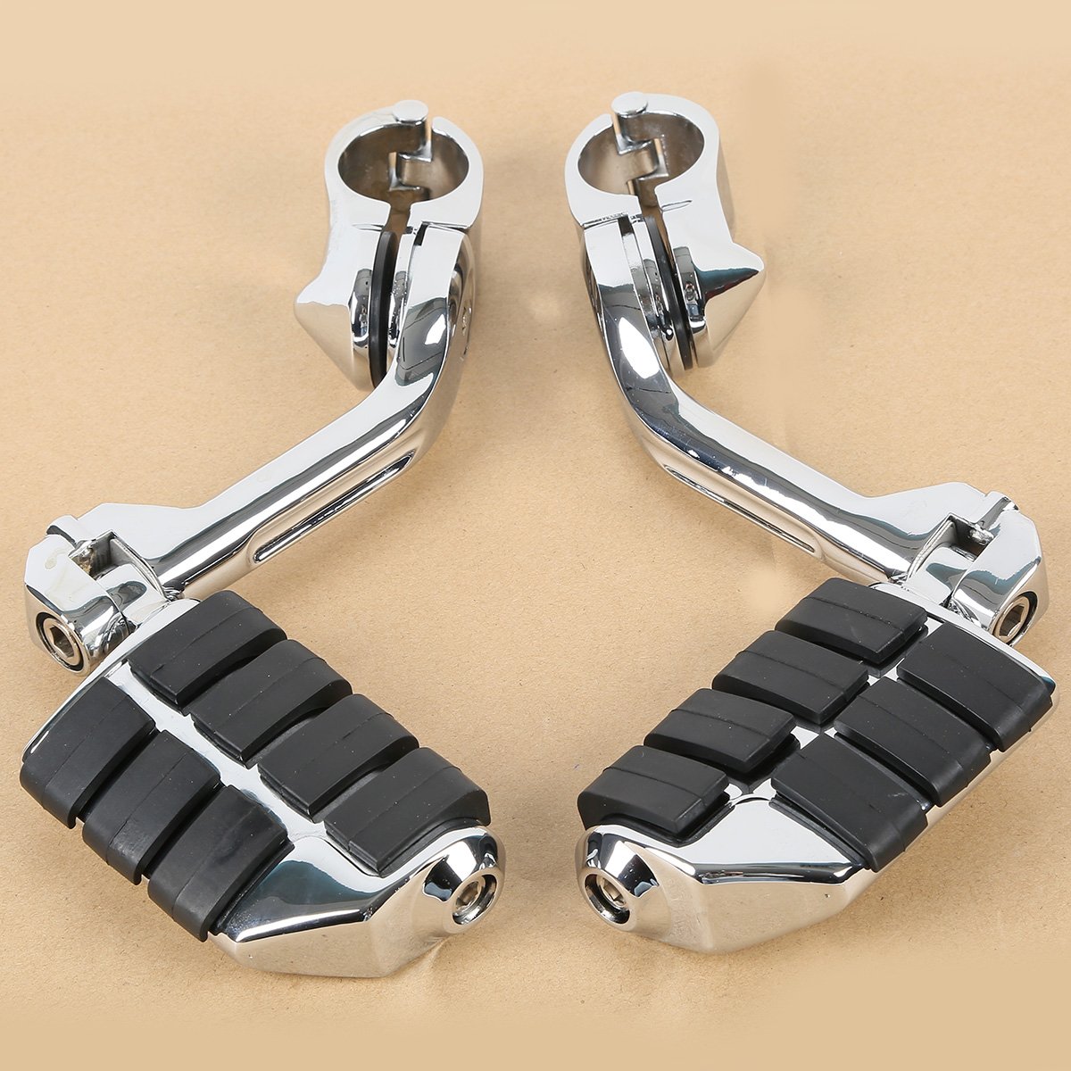32mm ロングアングル ハイウェイ フットペグ 角度調節可能 ハーレー ツーリング ロードキング ライド ダイナ ソフテイル スポーツスター ホンダ ヤマハ XV250 汎用 対応（クローム）｜明金万代 19,662円