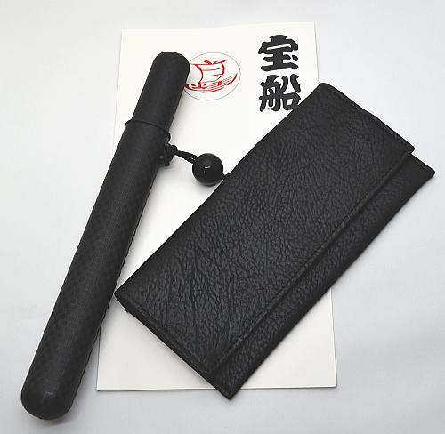 楽天市場】粋な和柄の布製かます 腰差し煙草入れ がま口 藍色/矢羽根柄