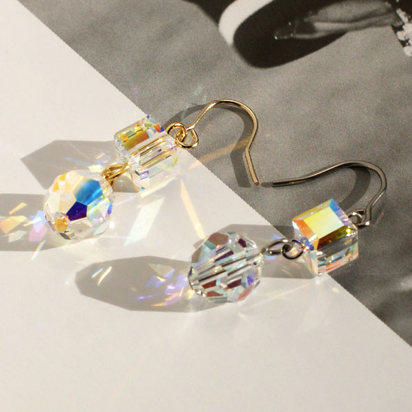 【美品】SWAROVSKI　スワロフスキー　マルチカラー　ピアス　クリスタル 楽天市場】ピアス レディース スワロフスキー 一粒 スクエア