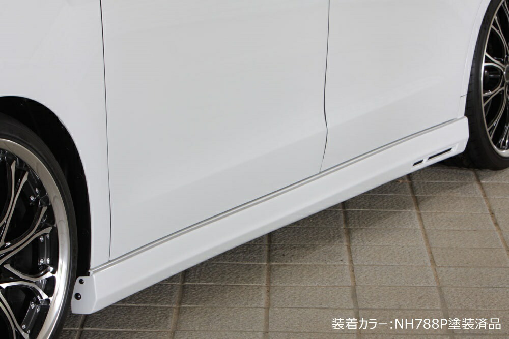 ステップワゴン RK2新車外し 純正サイドステップ左右　カラー:NH704M 純正サイドステップ交換（ホンダ ステップワゴンスパーダ・RK