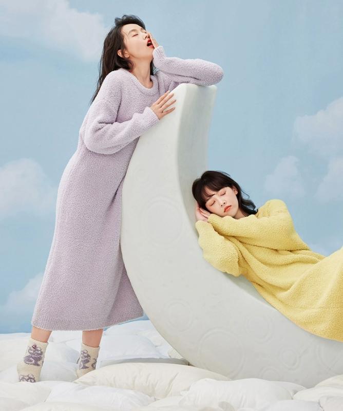 ルームウェア レディース 冬 秋 厚手 暖かい 部屋着 パジャマ ワンピース かわいい もこもこ 起毛 緑 紫 黄 長袖 無地 シンプル｜モズラボ