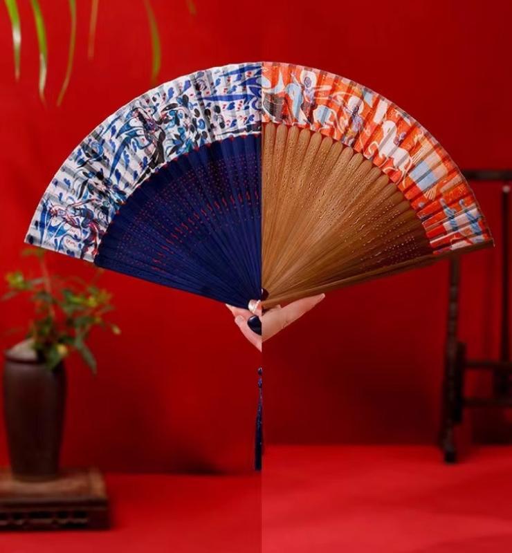 扇子 レディース 竹 夏 折りたたみ うちわ 雑貨 和風 小物 アンティーク調 チャイナ風 タッセル ビーズ 柄 鹿 おしゃれ 赤 青