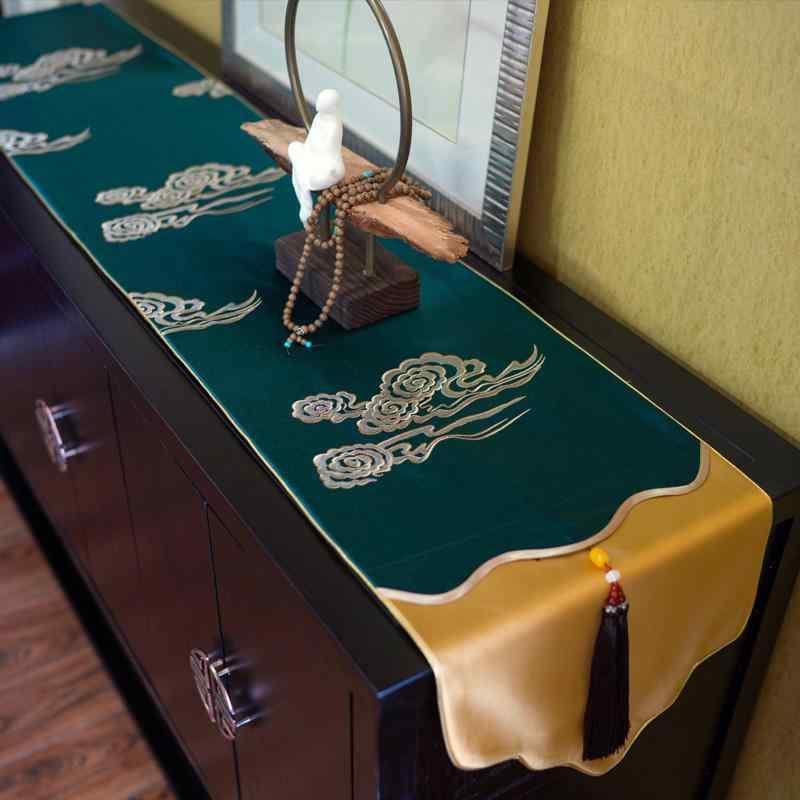 時刻表伝令 信号旗 室内装飾 今めかしい 分かりやすい うす暗い緑であること 祥雲 レトロ 瀬戸もの風 お茶つや消し 臥榻姿勢 収納家具